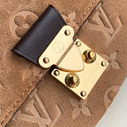 Kitlife Lousi Vuitton Pochette Métis MM Bag Beige Embossed Calfskin Suede Leather M2A185 32×20×7cm - 2