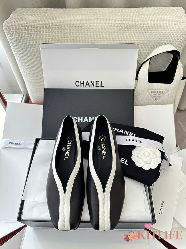 Kitlife Chanel Square-toe Black Leather Ballet Flats Shoes - 1