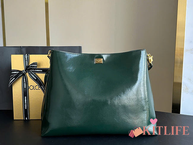 Kitlife Dolce & Gabbana Large Vittoria Calfskin Shoulder Bag Green 6425 40x15x30cm  - 1