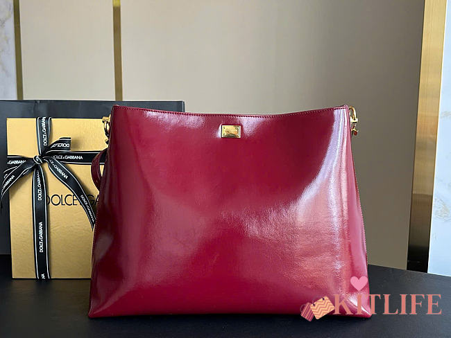 Kitlife Dolce & Gabbana Large Vittoria Calfskin Shoulder Bag Burgundy 6425 40x15x30cm  - 1