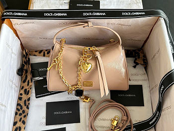 Kitlife Dolce & Gabbana Mini Vittoria Handbag Beige With Charms 12x19.5x8.5cm