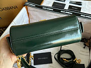 Kitlife Dolce & Gabbana Mini Vittoria Handbag Green With Charms 12x19.5x8.5cm - 5
