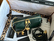 Kitlife Dolce & Gabbana Mini Vittoria Handbag Green With Charms 12x19.5x8.5cm - 3