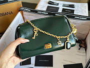 Kitlife Dolce & Gabbana Mini Vittoria Handbag Green With Charms 12x19.5x8.5cm - 2