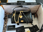 Kitlife Dolce & Gabbana Mini Vittoria Handbag Black With Charms 12x19.5x8.5cm - 1