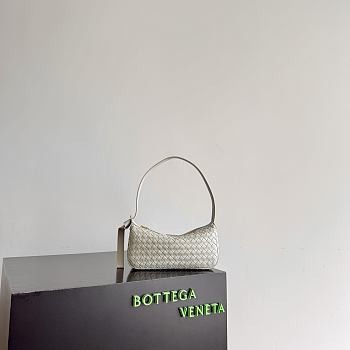 Kitlife Bottega Veneta Nodo Shoulder Bag Off-white 23x10x10cm