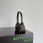 Kitlife Bottega Veneta Nodo Shoulder Bag Dark Brown 23x10x10cm  - 2