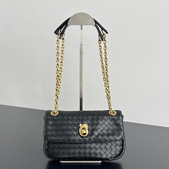 Kitlife Bottega Veneta Baby Madison Bag Black 22.5x13x4.5cm 