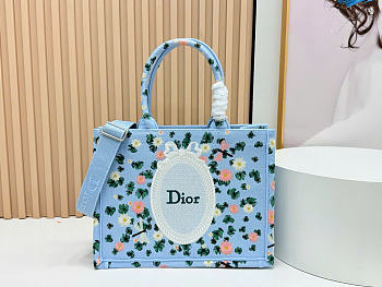 Kitlife Dior Medium Book Tote with Strap Multicolor Dior Water Lily Embroidery and Dior Médaillon 36x27.5x16.5cm
