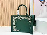 Kitlife Dior Medium Book Tote with Strap Green and Gold-Tone Book Cover Embroidery 36x27.5x16.5cm - 5