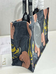 Kitlife Dior Dioriviera Medium Dior Book Tote with Strap Multicolor Dior Byzance Feathers Embroidery Gray 36x27.5x16.5cm  - 6