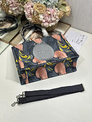 Kitlife Dior Dioriviera Medium Dior Book Tote with Strap Multicolor Dior Byzance Feathers Embroidery Gray 36x27.5x16.5cm  - 5