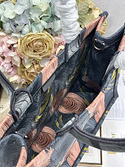 Kitlife Dior Dioriviera Medium Dior Book Tote with Strap Multicolor Dior Byzance Feathers Embroidery Gray 36x27.5x16.5cm  - 3