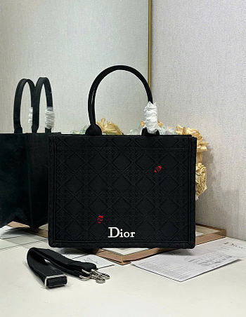 Kitlife Dior Medium Dior Book Tote with Strap Black Cannage Raffia-Effect Embroidery 36 x 27.5 x 16.5 cm 