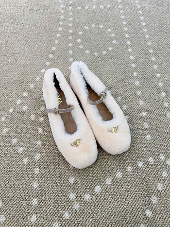 Kitlife Prada Shearling Ballerinas Shoes White
