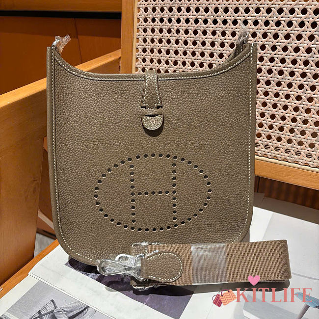 Kitlife Hermes Evelyne 23 Poche Bag Gray 23x24x6cm  - 1